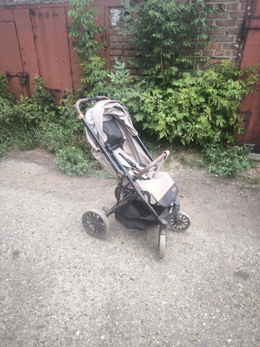 Продам детскую коляску