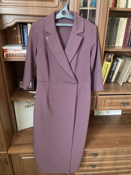 Платье женское офисное