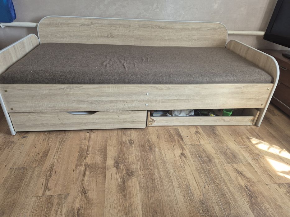 Продам кровать 200/90