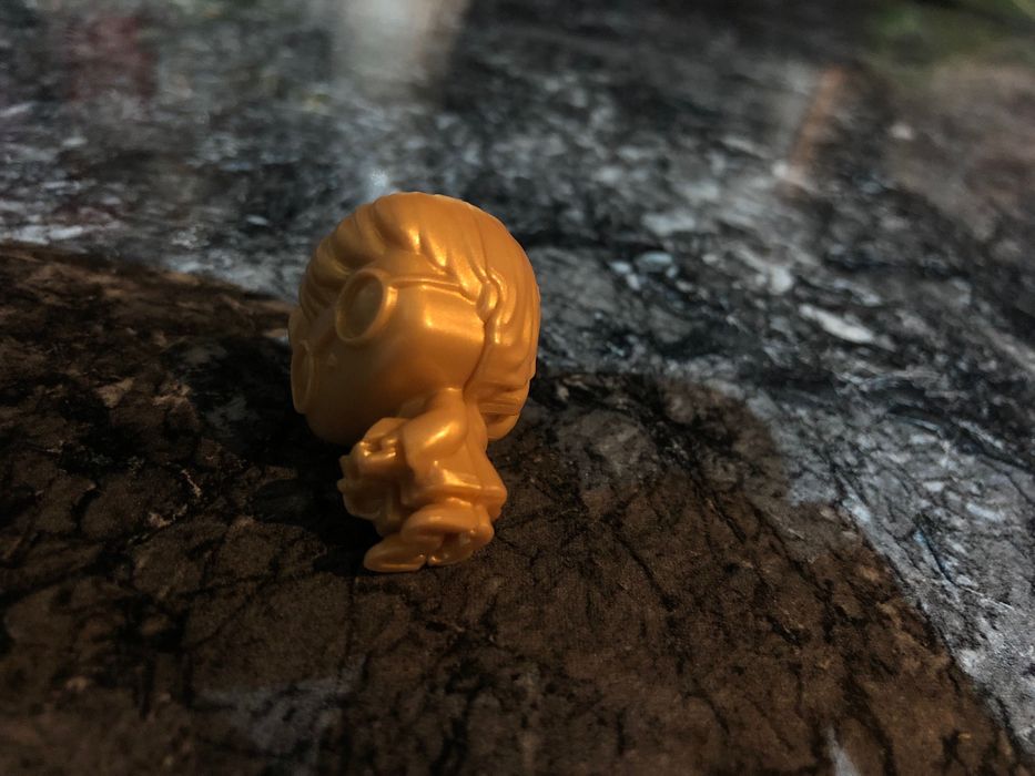 Златен Хари Потър