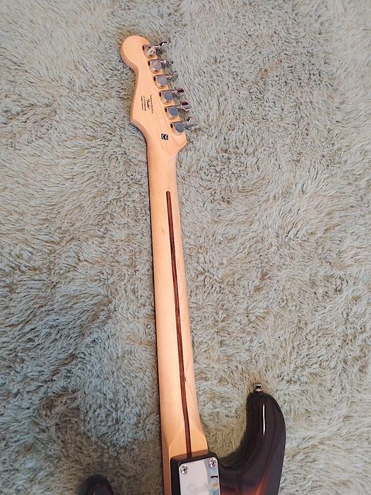 Fender Squier  Stratocaster chitara Yamaha Casio Korg Boss Roland