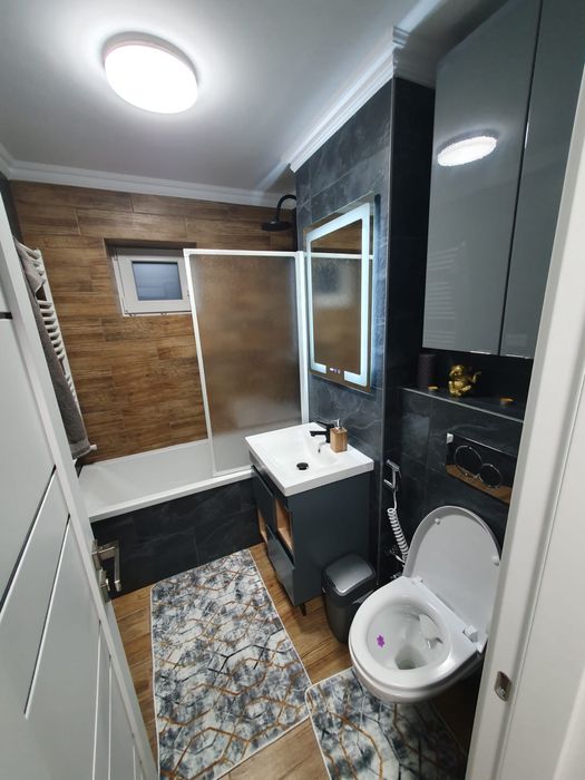 Apartament 3 camere Bulevard - Zona Casa Tineretului