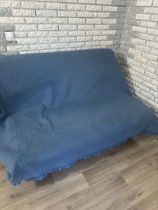 Отдам даршм мини диван