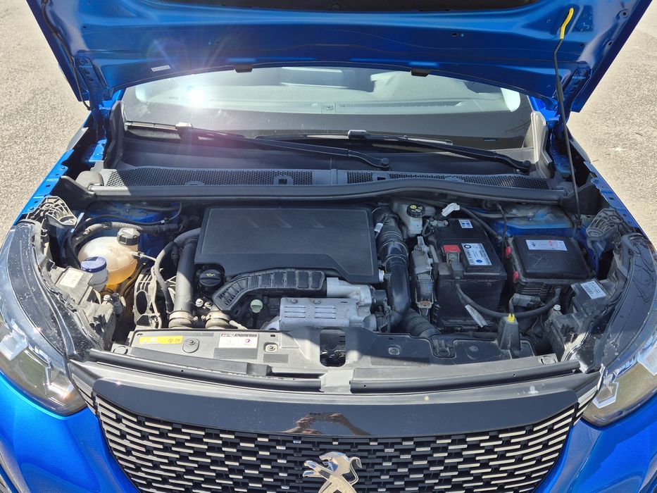 Peugeot 2008 1.2L PureTech EAT8 Allure