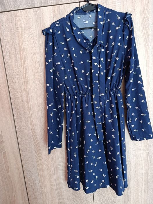 Дамски рокли, размер S.