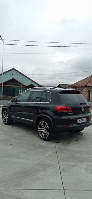 VW Tiguan R-line 2015 4Motion 4x4 bi-xenon+led panoramic
