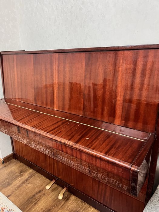 Продаётся Пианино