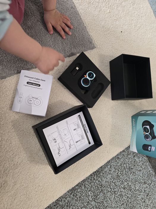 Wireless baby video moditor + wireless carplay - Ottocast Cabin Care