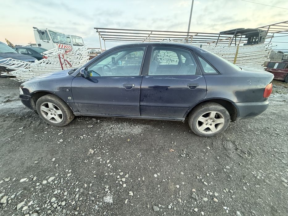 Ауди А4 1.8  150кс 1995г   на части