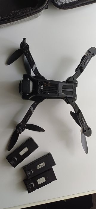 Drona fankjank cu camera