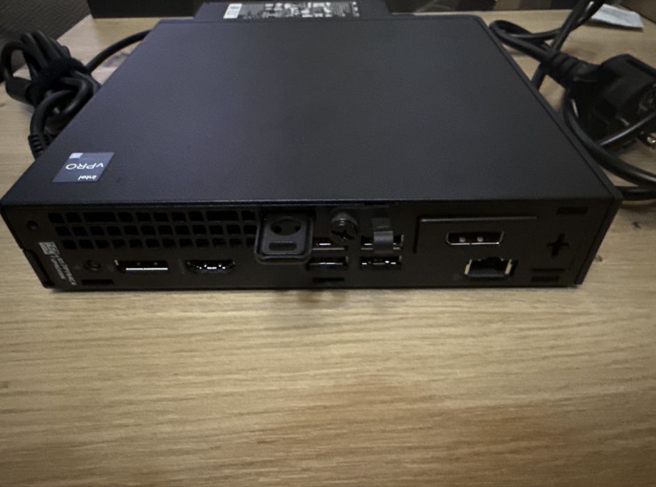 Mini PC Sistem Dell Pro Micro QCM1250 Core Ultra 5 235T 16GB DDR5 256GB SSD Win11 Pro Garanție 2029 vPro Enterprise