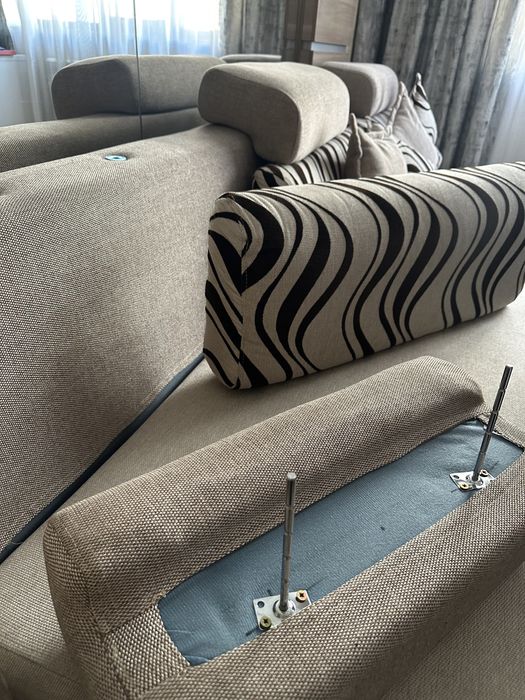 Большой модульный диван