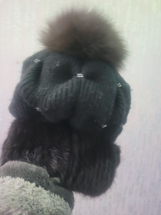 Продам женскую шапку