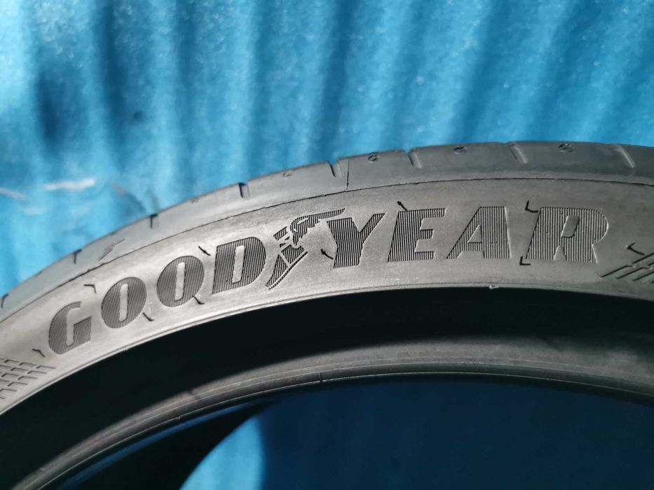 255/35 ZR20 - goodyear 2 bucati
