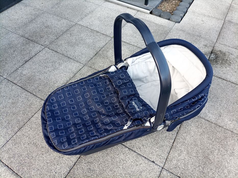 Landou și scaun mașină bebeluși