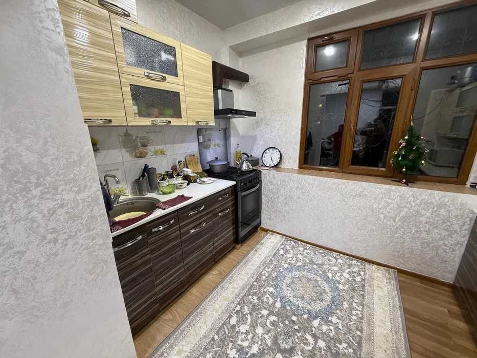 Квартира сотилади