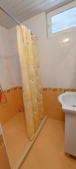 Продава се Тристаен апартамент в Хасково, Център - 100 кв.м за 1030 €/кв.м - Снимка #16