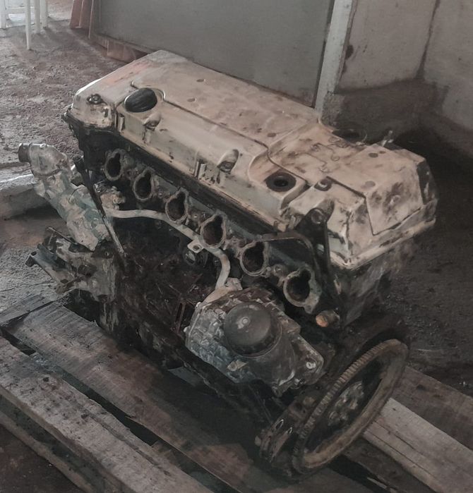 Продам мотор на мерс