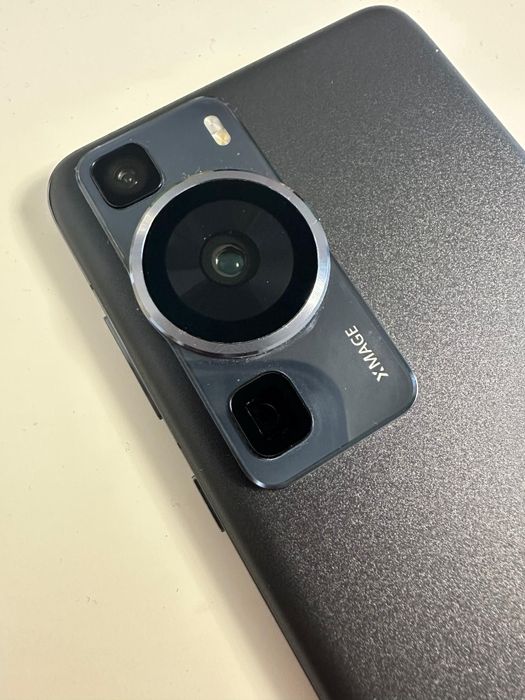 Huawei P60 (impecabil)