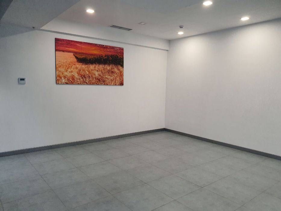 Продается Здание Ц-1 Мирзо Улугбек район 2000 Квадрат С Арендатором