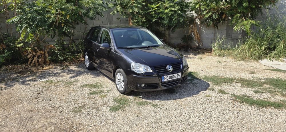 Продавам Polo газ бензин