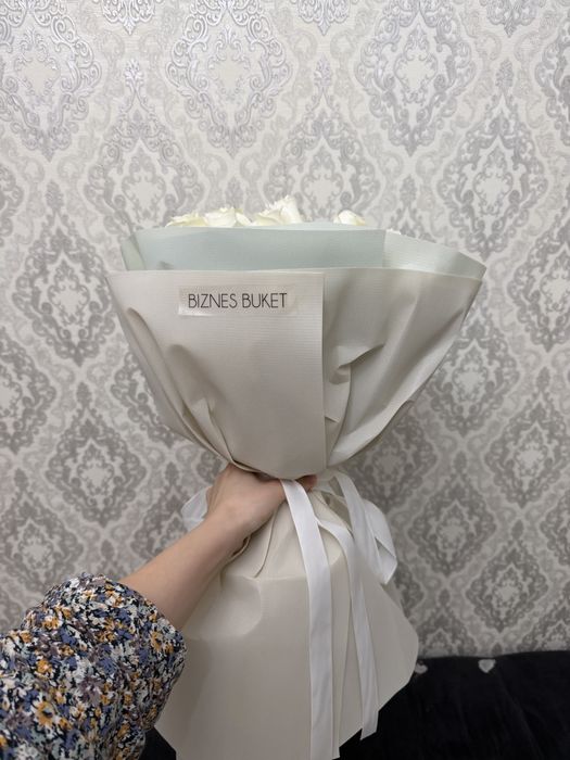 Букеет свежых белых роз!