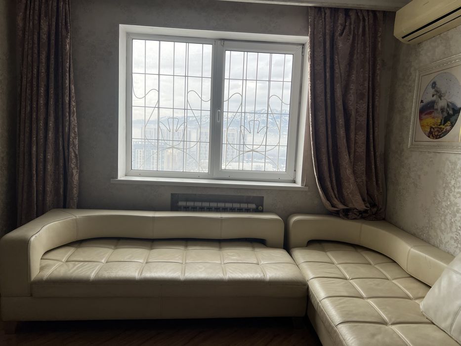 Продам угловой диван