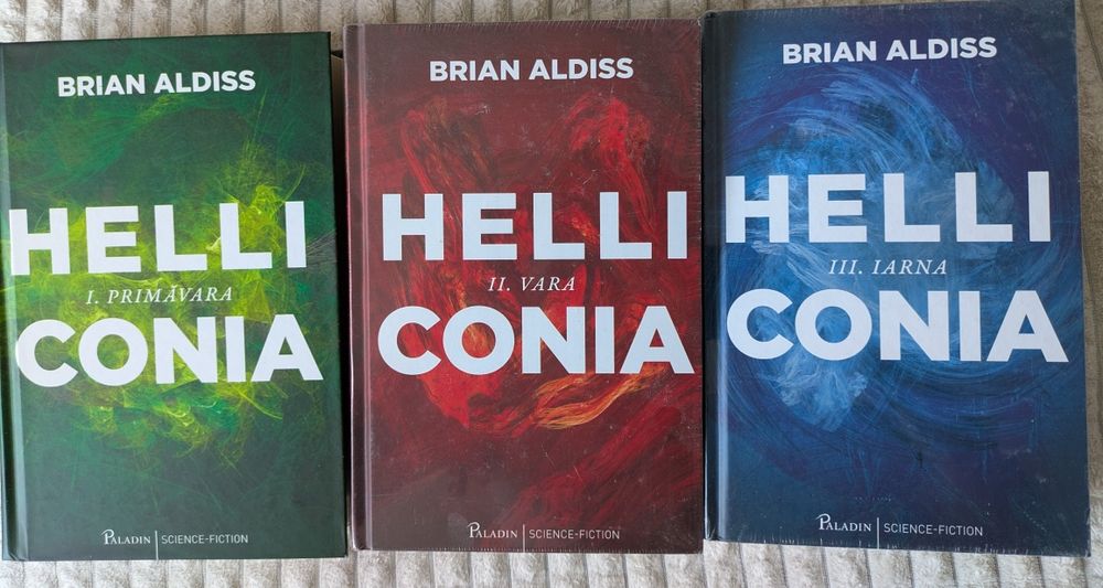 Brian Aldiss, Helliconia, Primavara, Vara, Iarna, 3 volume
