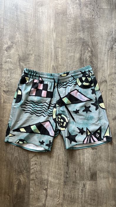 Шорти Volcom и Hurley