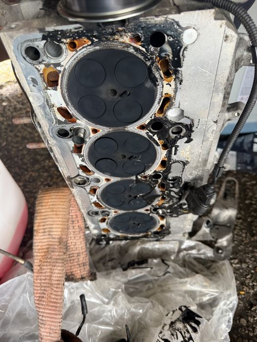 ЦИЛИНДРОВА ГЛАВА ЗА VW/ audi 2.0 tdi cffb