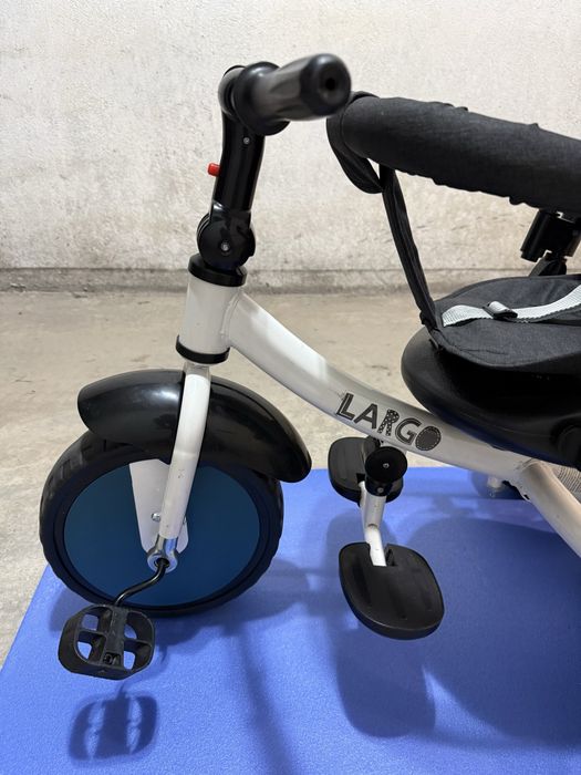 Триколка със сенник Чиполино Ларго 360 Chipolino Largo