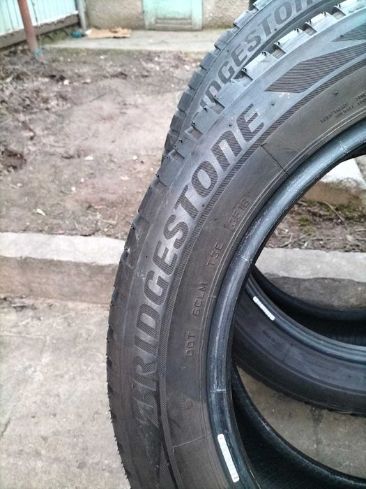 215 55 17 M+S Bridgestone