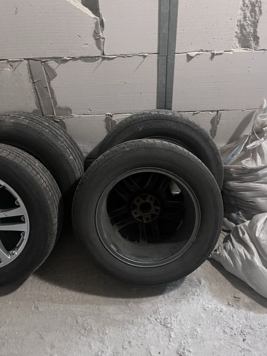 Продам шины с дисками летние комплект