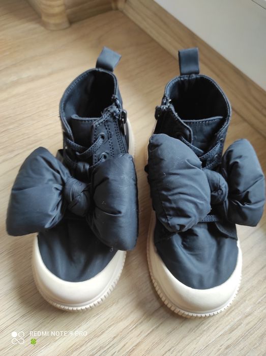 Детски обувки ZARA -25 номер