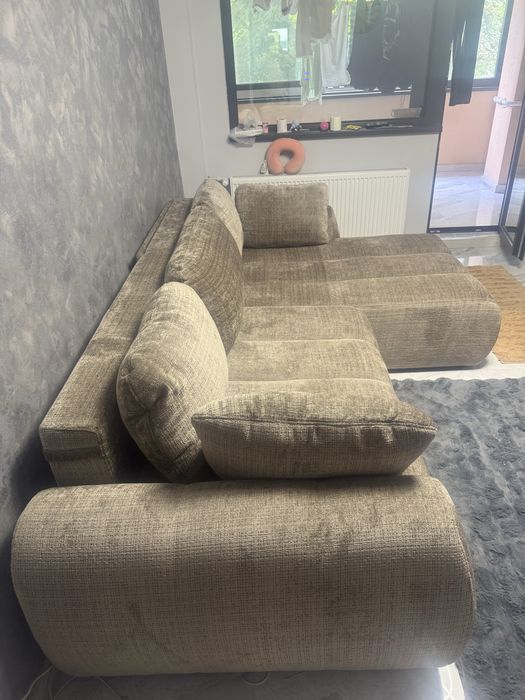 Vand canapea  extensibila nouă