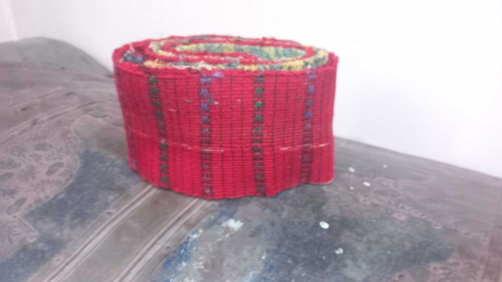 Червен  колан за Кюстендилска носия
