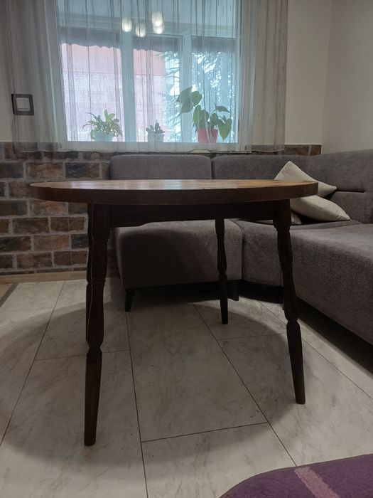 Стара кухненска маса