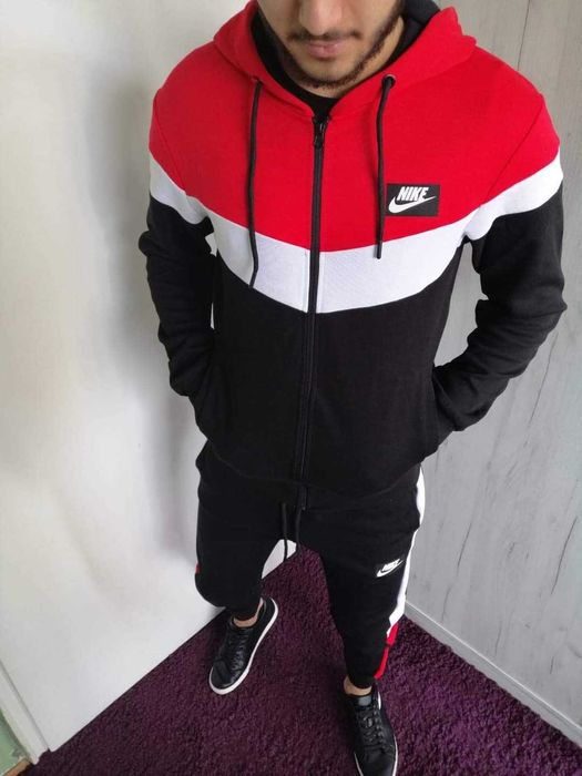 НАМАЛЕНИЕ!! Спортни екипи размер S