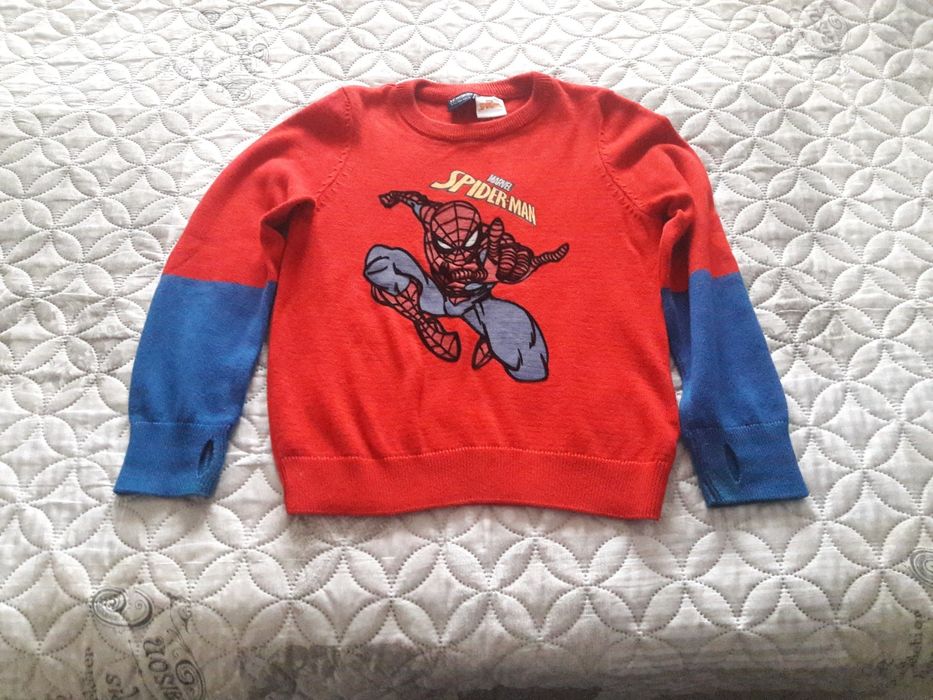 Детски дрехи - яке, суичър, дънки, пуловер