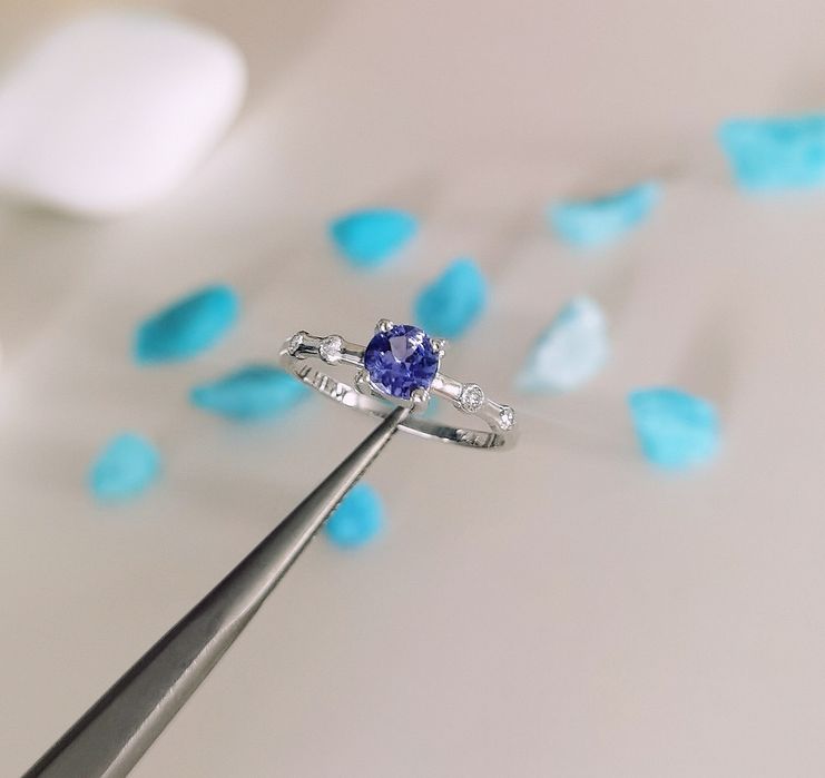 Inel din aur de 14K cu Tanzanit și diamante naturale