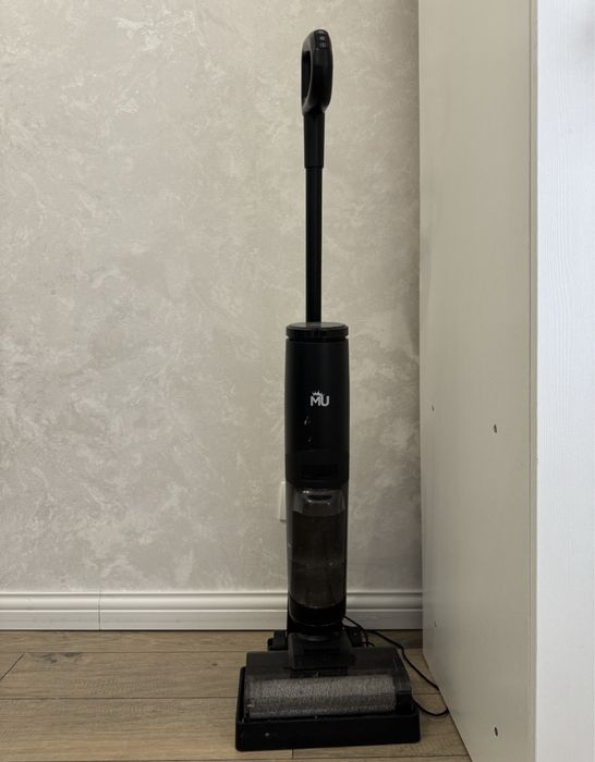 Вертикальный пылесос MU
