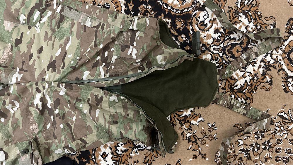 Продается военный ватник и бушлат.