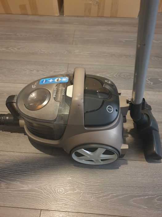 Продам пылесос Philips