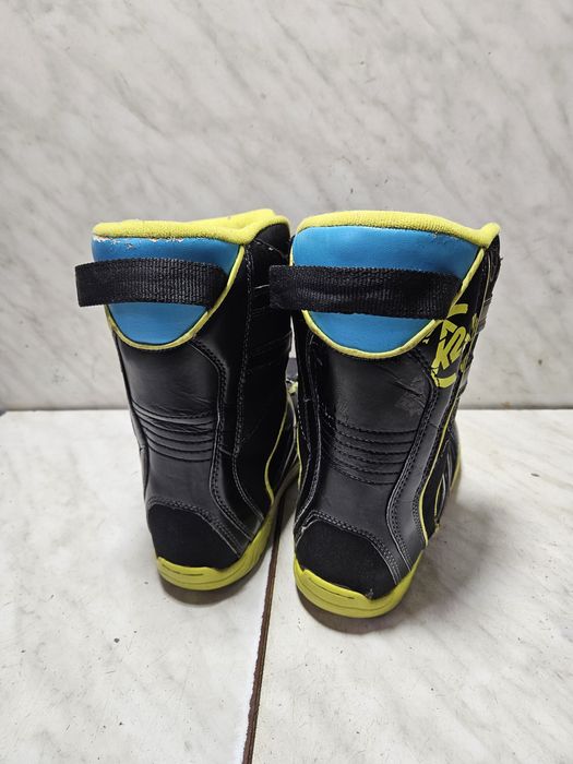 Boots 52 buti placa snowboard  K2 mărimea   36,5 cu sistem Boa