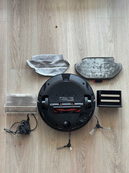 +++Aspirator Xiaomi Mi Robot Vacuum + Mop P (aspira & sapala)