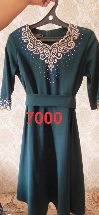 Продам платья хорошие