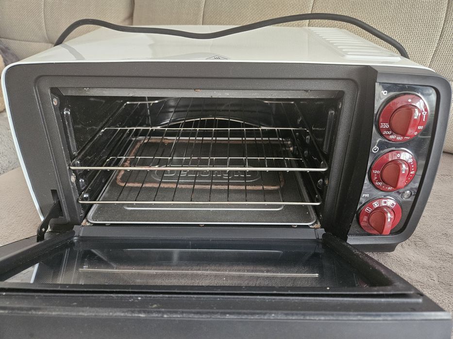 Cuptor electric Delonghi