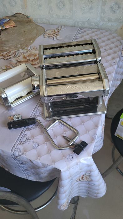 Продаю  Лапшерезка ручная