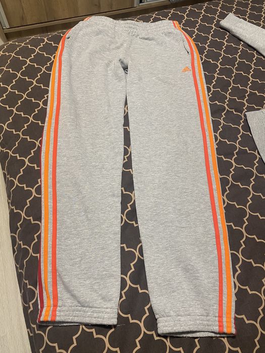 ЧИСТО НОВ анцунг Adidas размер XL