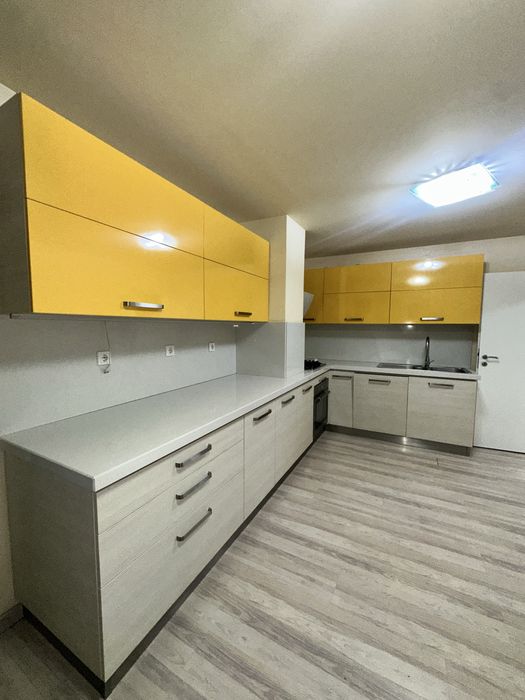 Bucatarie completa cu toate electrocasnicele